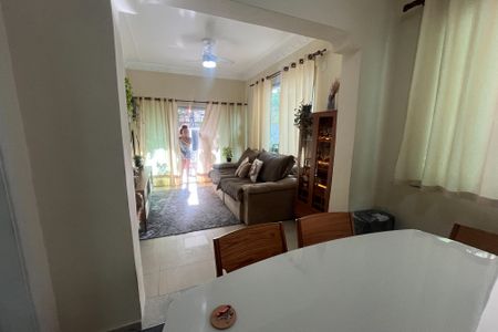 Sala de casa à venda com 2 quartos, 105m² em Vila Kosmos, Rio de Janeiro