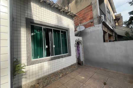 Casa à venda com 105m², 2 quartos e 2 vagas