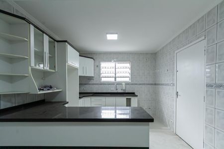 Casa à venda com 147m², 3 quartos e 2 vagas Casa à venda com 147m², 3 quartos e 2 vagasCozinha
