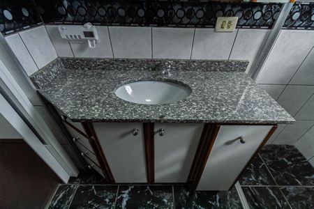 Casa à venda com 147m², 3 quartos e 2 vagas Casa à venda com 147m², 3 quartos e 2 vagasBanheiro