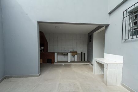 Casa à venda com 147m², 3 quartos e 2 vagas Casa à venda com 147m², 3 quartos e 2 vagasQuintal