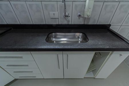 Casa à venda com 147m², 3 quartos e 2 vagas Casa à venda com 147m², 3 quartos e 2 vagasCozinha