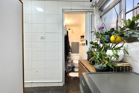 Apartamento à venda com 80m², 2 quartos e 1 vaga Apartamento à venda com 80m², 2 quartos e 1 vagaÁrea de Serviço