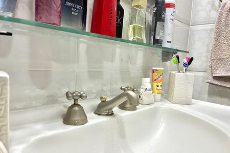 Apartamento à venda com 80m², 2 quartos e 1 vaga Apartamento à venda com 80m², 2 quartos e 1 vagaBanheiro