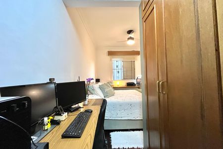 Apartamento à venda com 80m², 2 quartos e 1 vaga Apartamento à venda com 80m², 2 quartos e 1 vagaCloset do Quarto 1