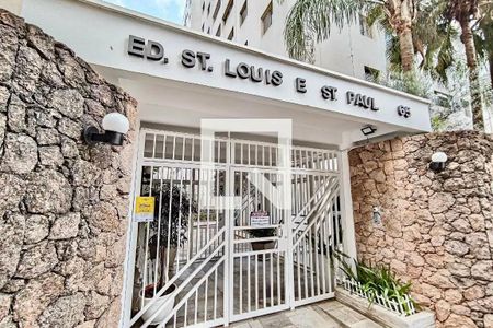 Apartamento à venda com 80m², 2 quartos e 1 vaga Apartamento à venda com 80m², 2 quartos e 1 vagaFachada