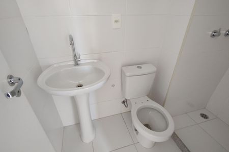 Apartamento à venda com 59m², 2 quartos e 1 vaga Apartamento à venda com 59m², 2 quartos e 1 vagaBanheiro Social