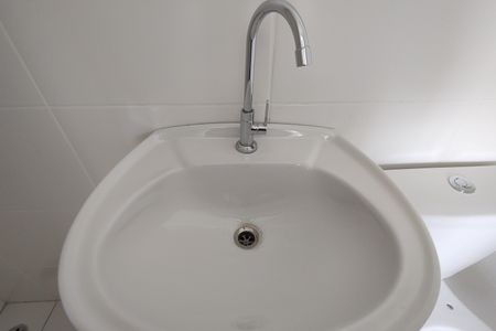 Apartamento à venda com 59m², 2 quartos e 1 vaga Apartamento à venda com 59m², 2 quartos e 1 vagaBanheiro da Suíte