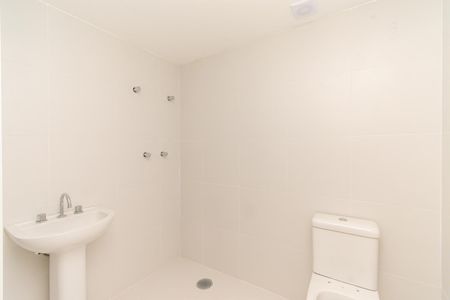 Apartamento à venda com 54m², 2 quartos e 1 vaga Apartamento à venda com 54m², 2 quartos e 1 vagaBanheiro da Suíte