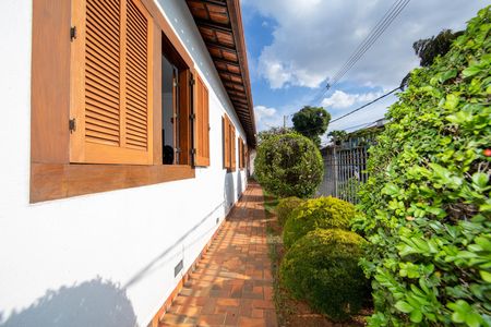 Casa à venda com 350m², 5 quartos e 6 vagas Casa à venda com 350m², 5 quartos e 6 vagasAREA EXTERNA