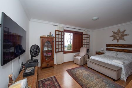 Casa à venda com 350m², 5 quartos e 6 vagas Casa à venda com 350m², 5 quartos e 6 vagasQUARTO5