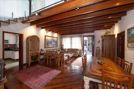 SALA de casa à venda com 5 quartos, 350m² em Belvedere, Belo Horizonte