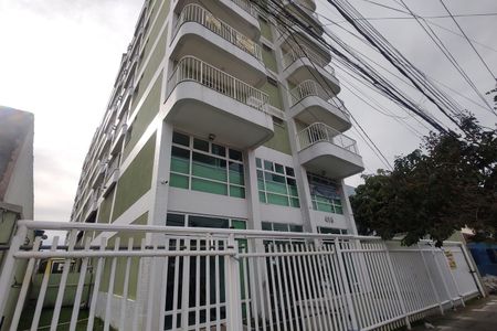Apartamento à venda com 70m², 2 quartos e 1 vaga Apartamento à venda com 70m², 2 quartos e 1 vagaFachada