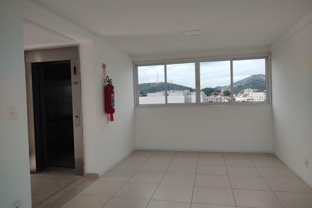 Apartamento à venda com 70m², 2 quartos e 1 vaga Apartamento à venda com 70m², 2 quartos e 1 vagaÁrea comum - Salão de festas