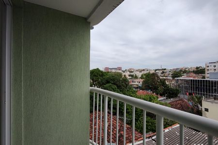 Apartamento à venda com 70m², 2 quartos e 1 vaga Apartamento à venda com 70m², 2 quartos e 1 vagaVaranda