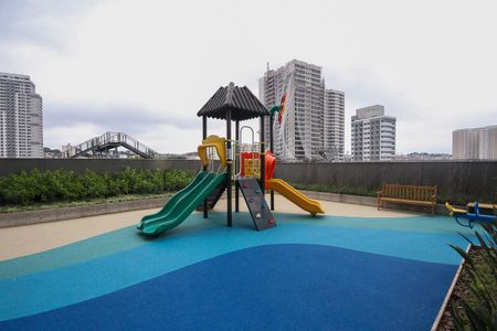 Apartamento à venda com 89m², 2 quartos e 2 vagasÁrea comum - Playground