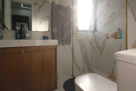 Apartamento à venda com 89m², 2 quartos e 2 vagasBanheiro da Suite 02