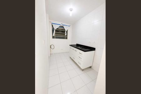 Cozinha de apartamento para alugar com 2 quartos, 52m² em Chacara Dona Escolastica, Itaquaquecetuba