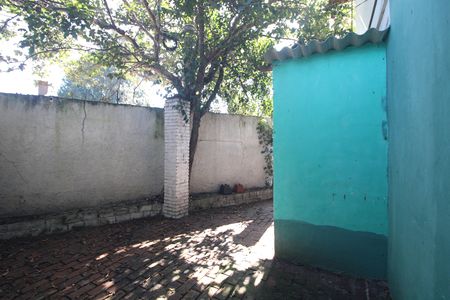 Casa para alugar com 156m², 2 quartos e 1 vagaFundos da casa