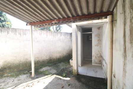 Casa para alugar com 156m², 2 quartos e 1 vagaFundos da casa