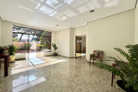 Apartamento à venda com 75m², 3 quartos e 2 vagas Apartamento à venda com 75m², 3 quartos e 2 vagasHall social