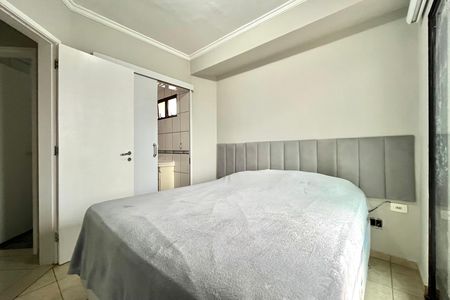 Apartamento à venda com 75m², 3 quartos e 2 vagas Apartamento à venda com 75m², 3 quartos e 2 vagasSuite