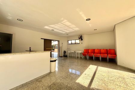 Apartamento à venda com 75m², 3 quartos e 2 vagas Apartamento à venda com 75m², 3 quartos e 2 vagasÁrea comum - Salão de festas