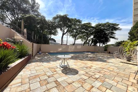 Apartamento à venda com 75m², 3 quartos e 2 vagas Apartamento à venda com 75m², 3 quartos e 2 vagasÁrea comum - Piscina