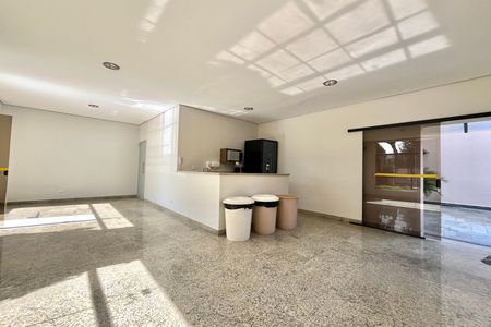Apartamento à venda com 75m², 3 quartos e 2 vagas Apartamento à venda com 75m², 3 quartos e 2 vagasÁrea comum - Salão de festas
