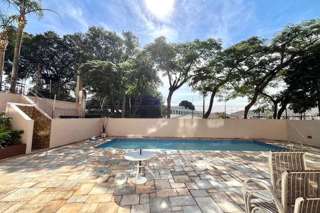Apartamento à venda com 75m², 3 quartos e 2 vagas Apartamento à venda com 75m², 3 quartos e 2 vagasÁrea comum - Piscina