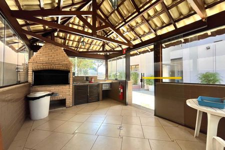 Apartamento à venda com 75m², 3 quartos e 2 vagas Apartamento à venda com 75m², 3 quartos e 2 vagasÁrea comum - Churrasqueira