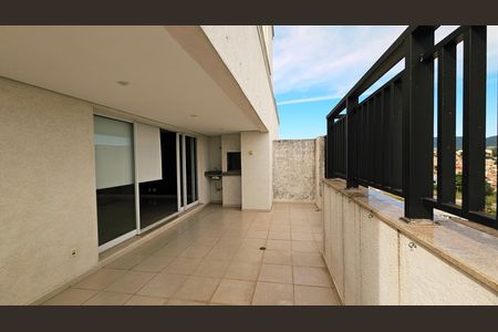 Apartamento para alugar com 180m², 3 quartos e 2 vagas