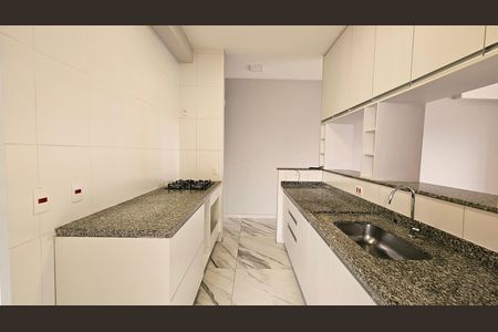 Apartamento para alugar com 180m², 3 quartos e 2 vagas