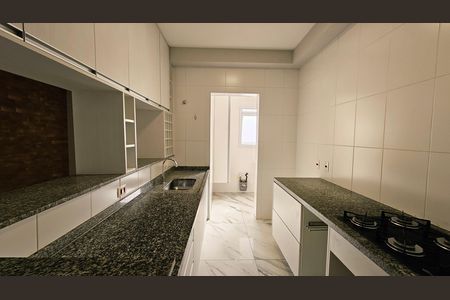 Apartamento para alugar com 180m², 3 quartos e 2 vagas