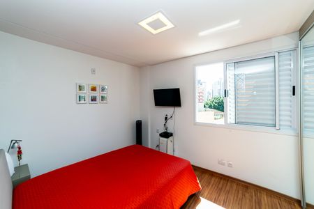 Suíte de apartamento à venda com 3 quartos, 161m² em Santo Antônio, Belo Horizonte