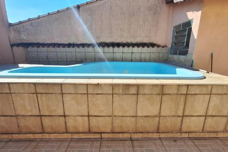 Casa para alugar com 249m², 3 quartos e 6 vagas Casa para alugar com 249m², 3 quartos e 6 vagasPiscina