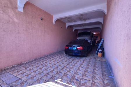 Casa para alugar com 249m², 3 quartos e 6 vagas Casa para alugar com 249m², 3 quartos e 6 vagasGaragem