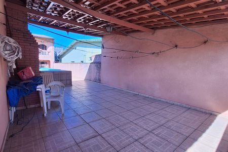 Casa para alugar com 249m², 3 quartos e 6 vagas Casa para alugar com 249m², 3 quartos e 6 vagasQuintal