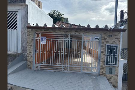 Casa para alugar com 60m², 1 quarto e 1 vaga Casa para alugar com 60m², 1 quarto e 1 vagaFachada