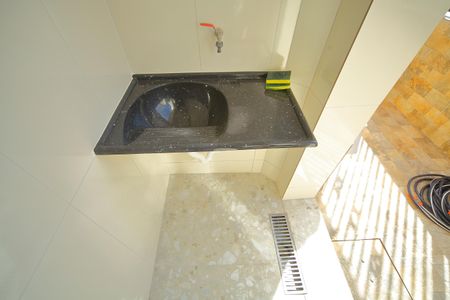 Casa para alugar com 60m², 1 quarto e 1 vagaÁrea de Serviço