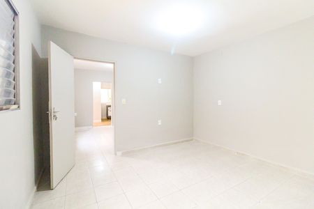 Casa para alugar com 30m², 1 quarto e sem vagaQuarto