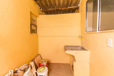 Casa para alugar com 30m², 1 quarto e sem vagaÁrea de Serviço
