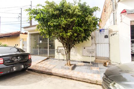 Casa para alugar com 30m², 1 quarto e sem vagaFachada + Placa