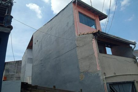 Casa à venda com 161m², 5 quartos e 1 vaga Casa à venda com 161m², 5 quartos e 1 vagaFoto 02