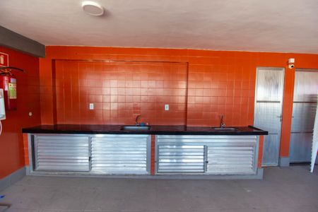 Apartamento à venda com 80m², 2 quartos e sem vagaÁrea externa