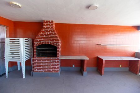 Apartamento à venda com 80m², 2 quartos e sem vagaÁrea externa