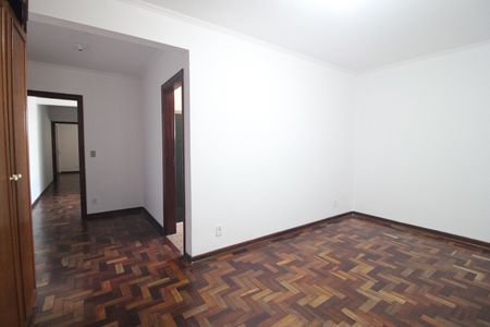 Casa à venda com 179m², 3 quartos e 2 vagasSuíte