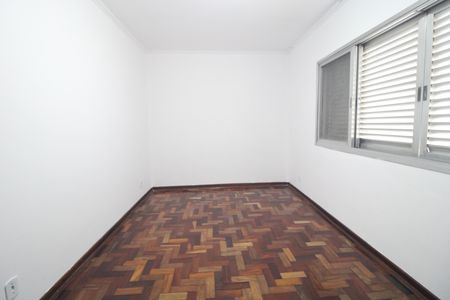 Casa à venda com 179m², 3 quartos e 2 vagasSuíte