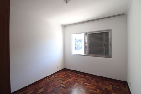 Casa à venda com 179m², 3 quartos e 2 vagasQuarto 1