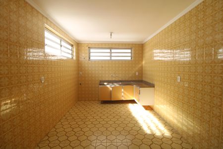 Casa à venda com 179m², 3 quartos e 2 vagasCozinha